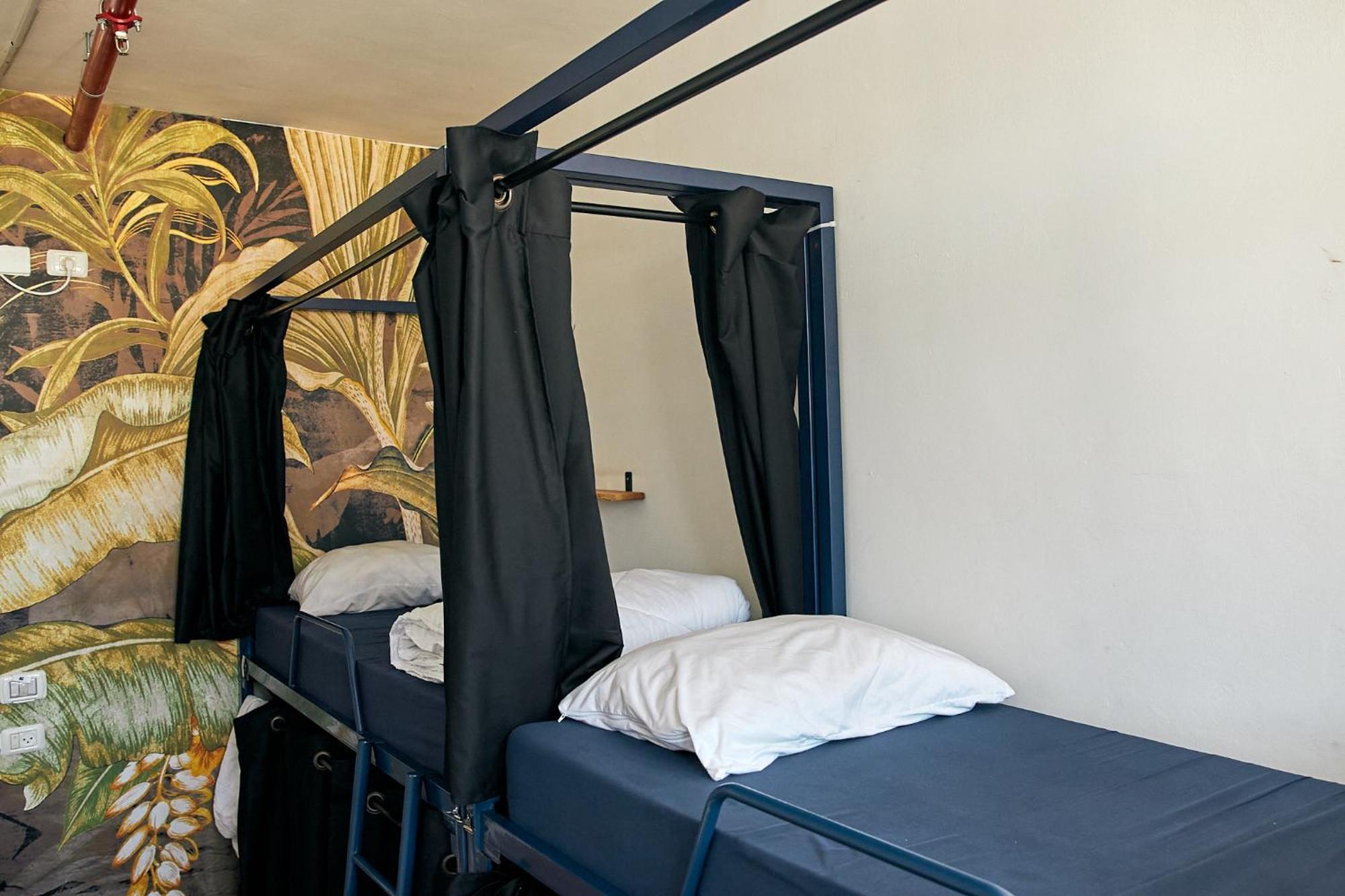 Jungle Jaffa Hostel Age 18 To 45 Tel Aviv Exterior photo